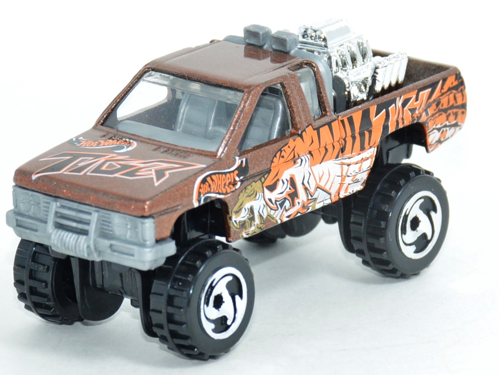 Hot Wheels Attack Pack Nissan Truck - Loose Cars